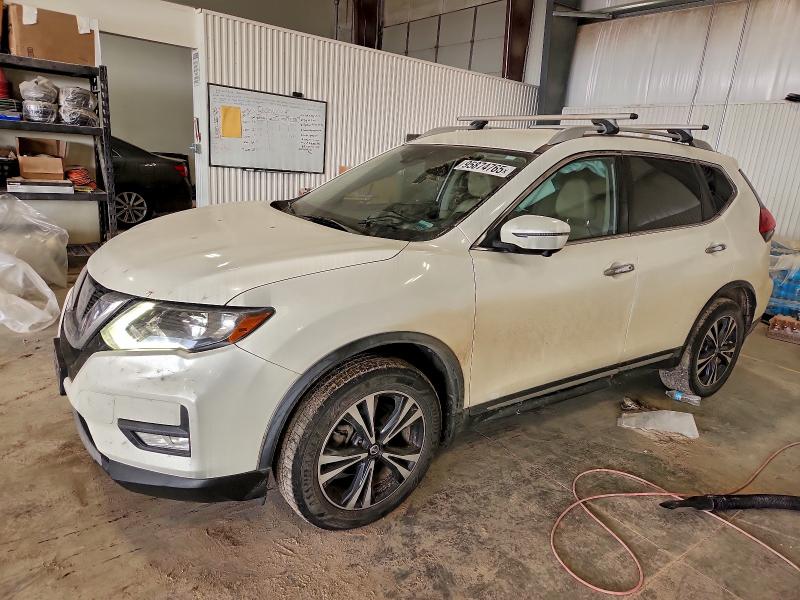 Фото 1 - NISSAN ROGUE