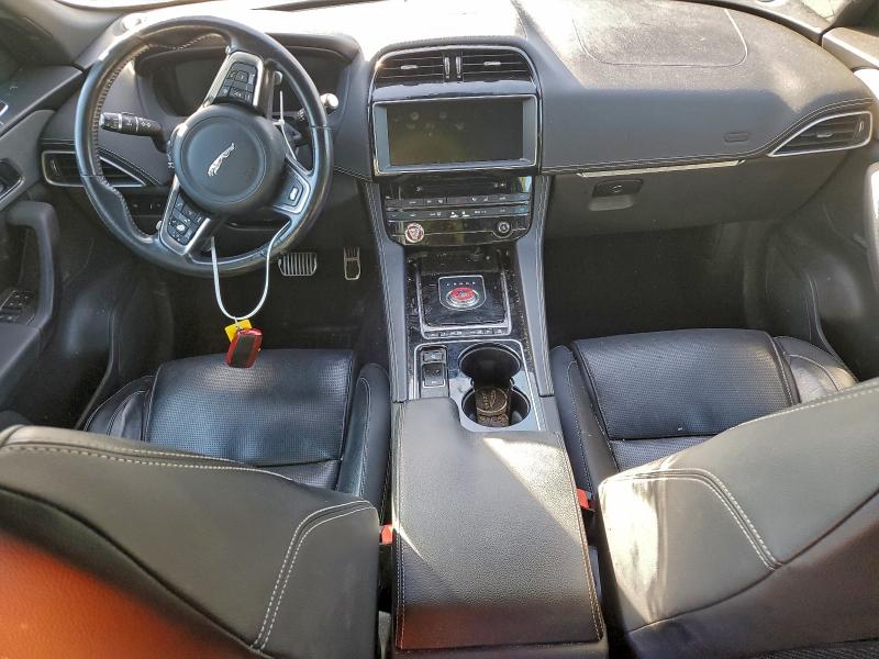 Фото 8 - JAGUAR F-PACE