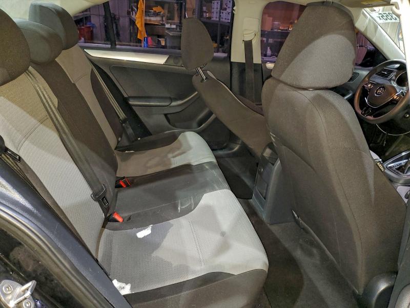 Фото 10 - VOLKSWAGEN JETTA