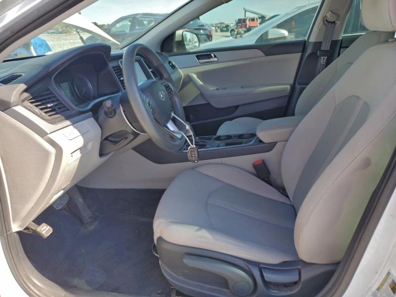 Фото 7 - HYUNDAI SONATA