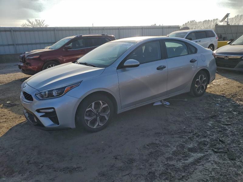 Фото 1 - KIA FORTE