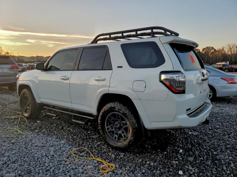 Фото 2 - TOYOTA 4RUNNER