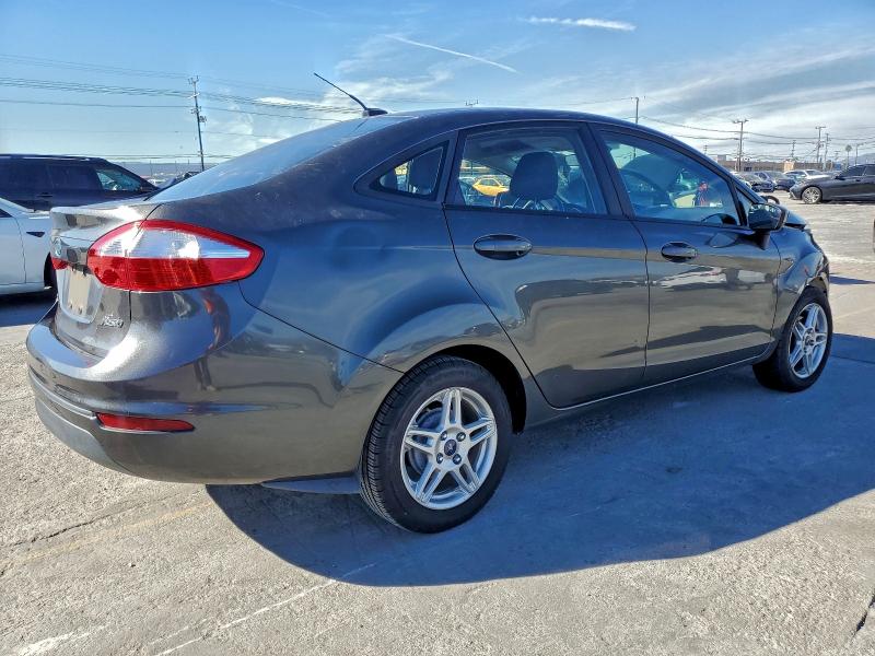 Фото 3 - FORD FIESTA