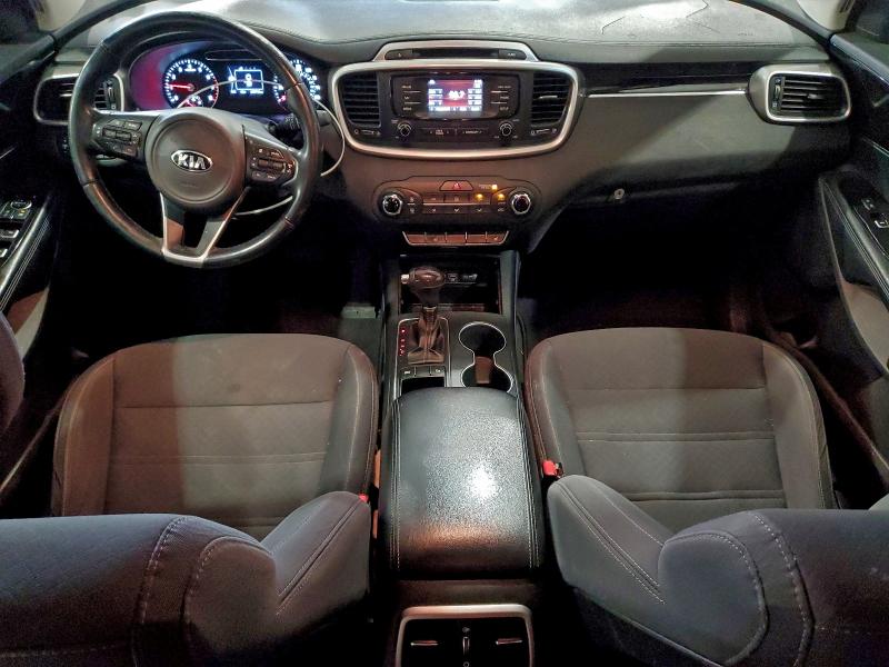 Фото 8 - KIA SORENTO