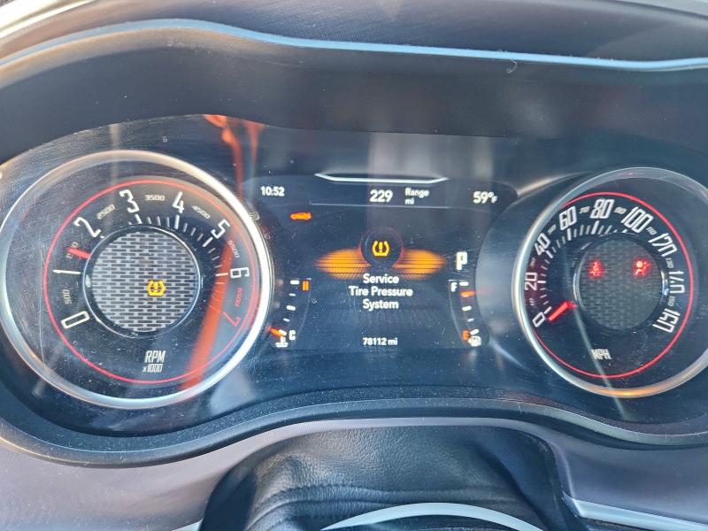 Фото 9 - DODGE CHALLENGER