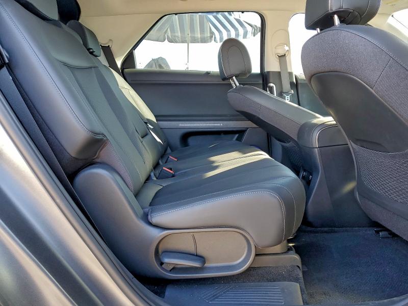 Фото 10 - HYUNDAI IONIQ