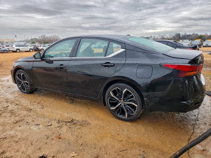 Фото 2 - NISSAN ALTIMA