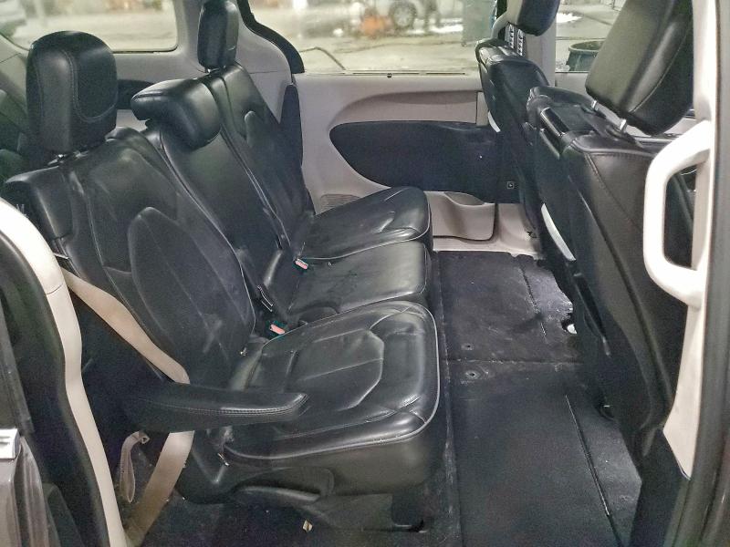 Фото 11 - CHRYSLER PACIFICA