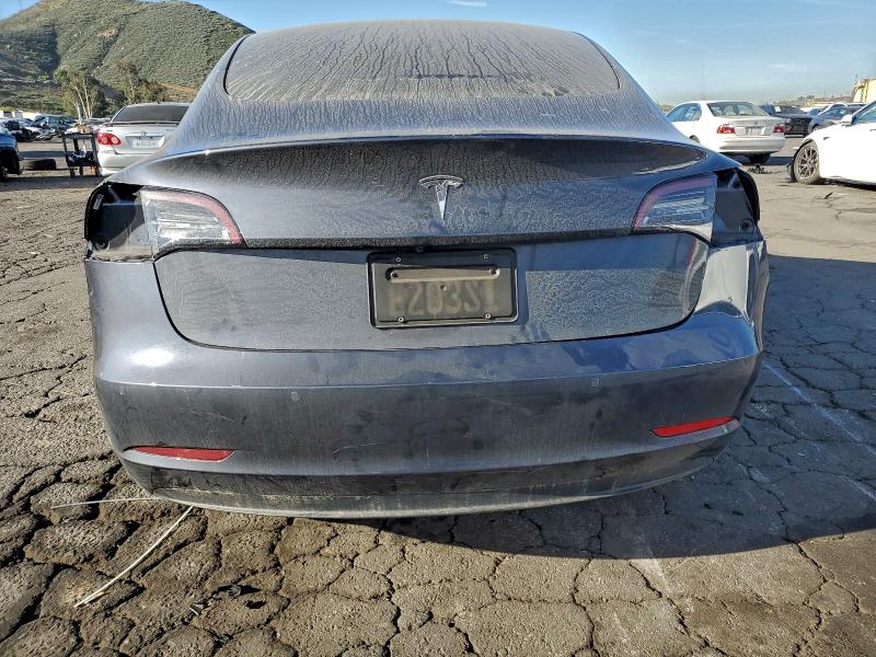 Фото 6 - TESLA MODEL 3