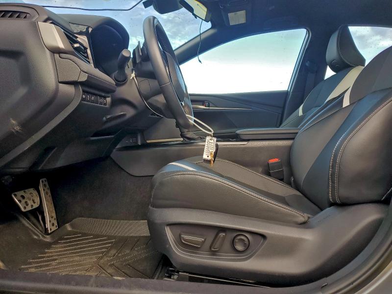 Фото 7 - TOYOTA CAMRY