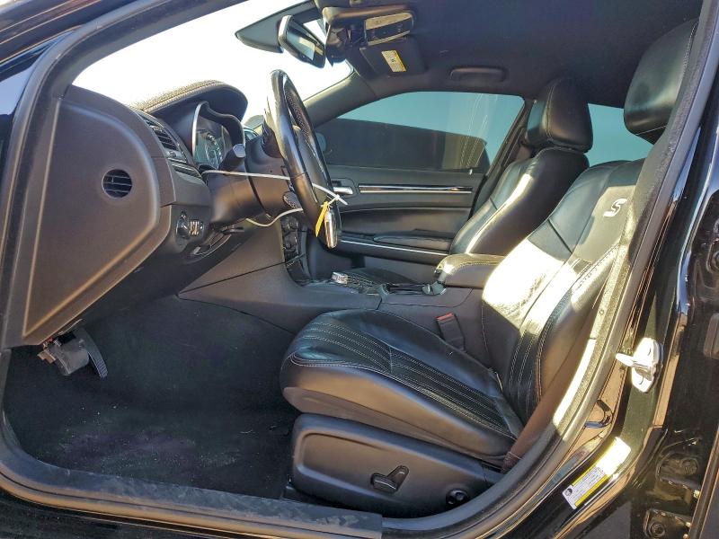 Фото 7 - CHRYSLER 300