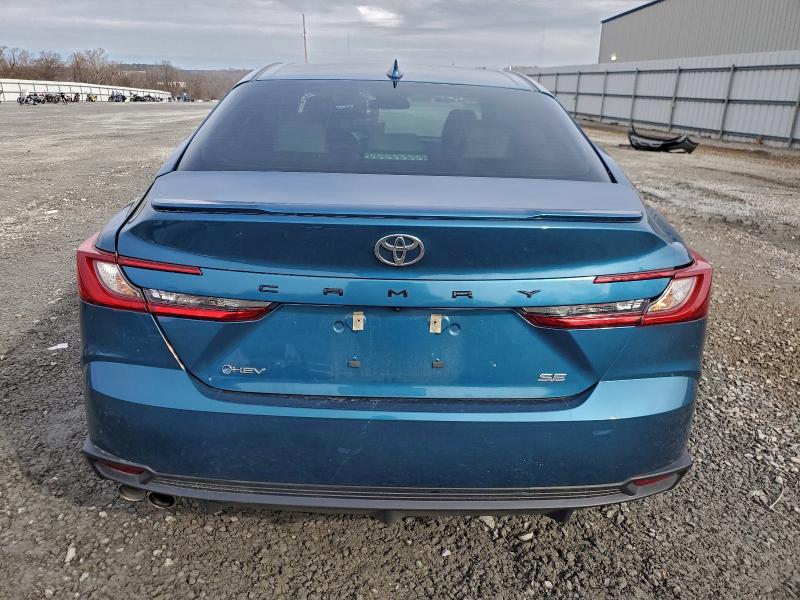 Фото 6 - TOYOTA CAMRY