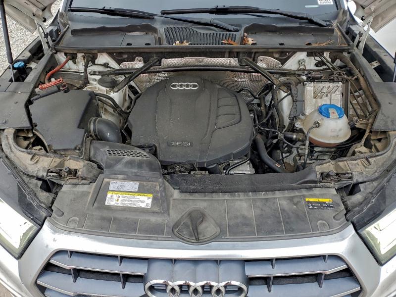 Фото 12 - AUDI Q5