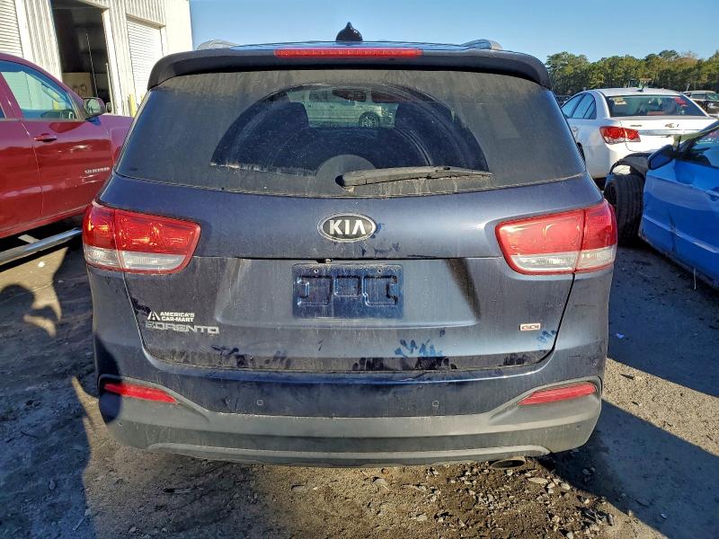 Фото 6 - KIA SORENTO