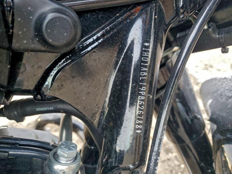 HARLEY-DAVIDSON FLHXST 2023