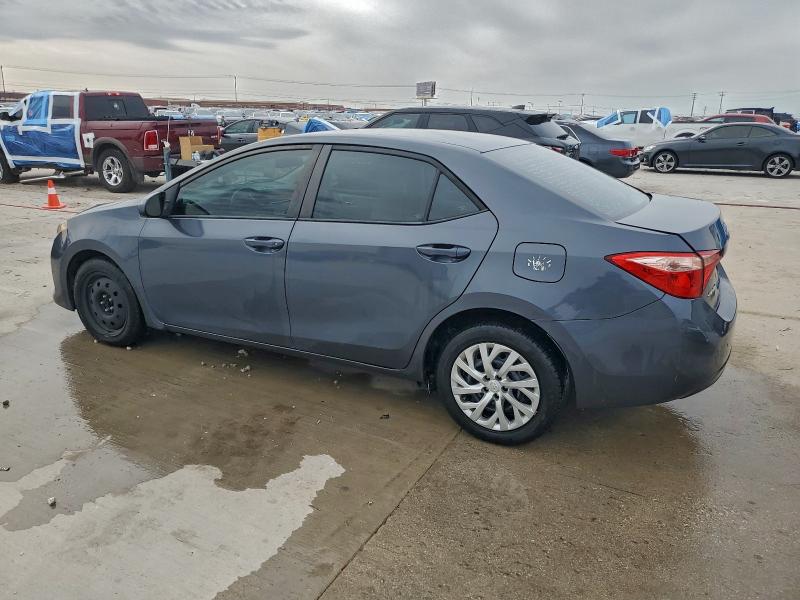 Фото 2 - TOYOTA COROLLA