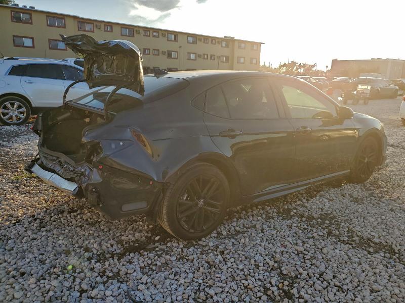 Фото 3 - TOYOTA CAMRY