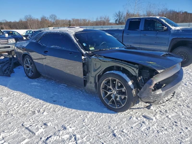 Фото 4 - DODGE CHALLENGER