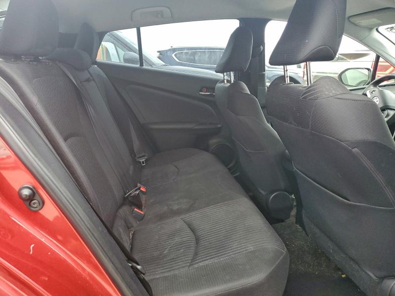 Фото 10 - TOYOTA PRIUS