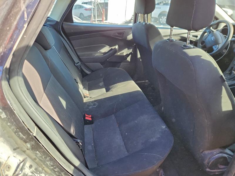 Фото 10 - FORD FOCUS