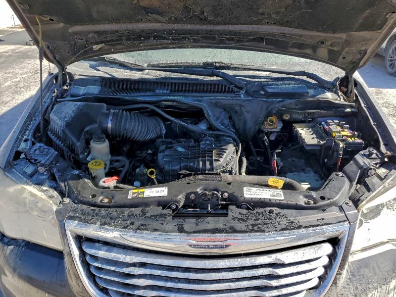 Фото 12 - CHRYSLER MINIVAN