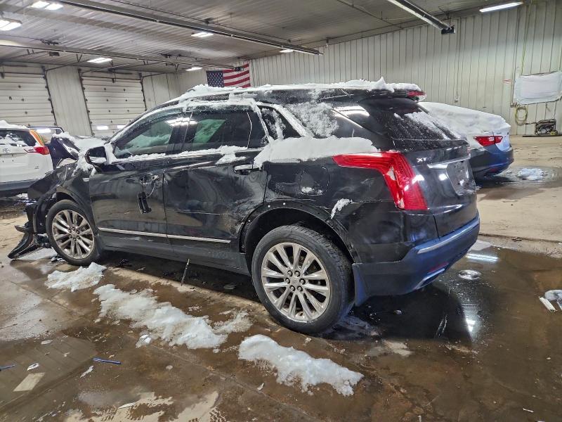 Фото 2 - CADILLAC XT5