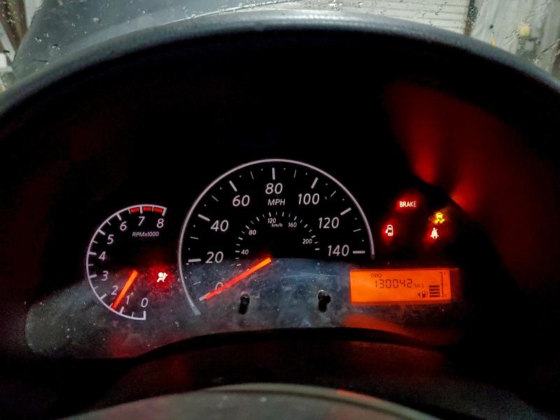 Фото 9 - NISSAN VERSA