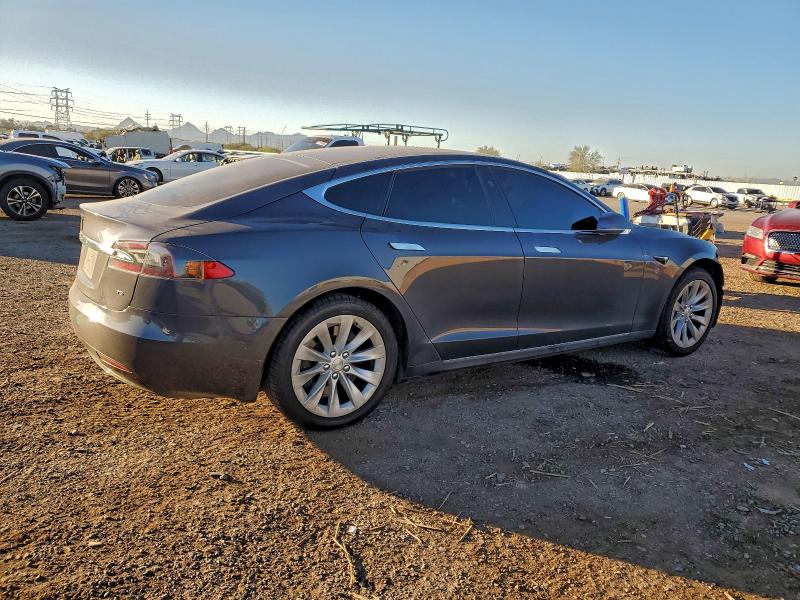 Фото 3 - TESLA MODEL S