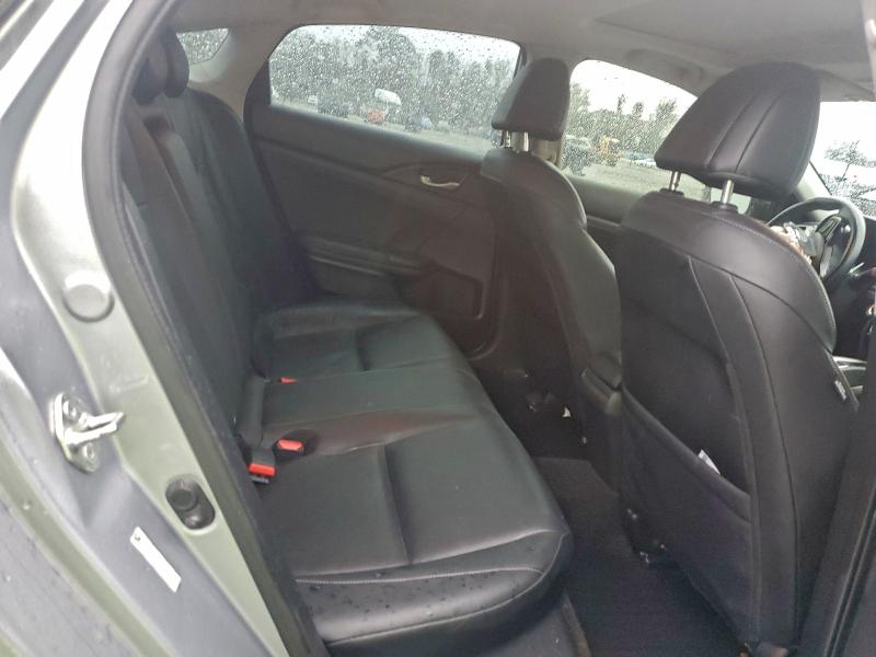 Фото 10 - HONDA INSIGHT