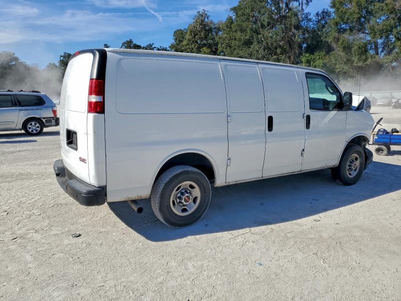 Фото 3 - GMC SAVANA