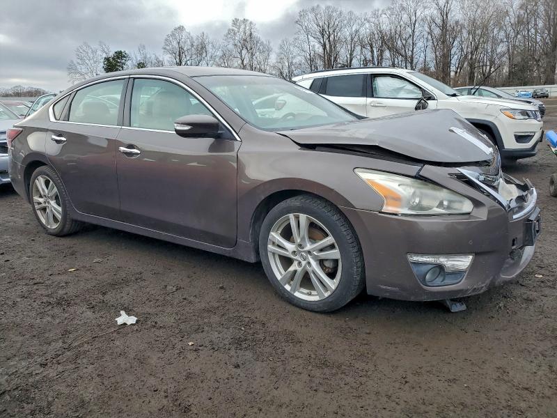 Фото 4 - NISSAN ALTIMA