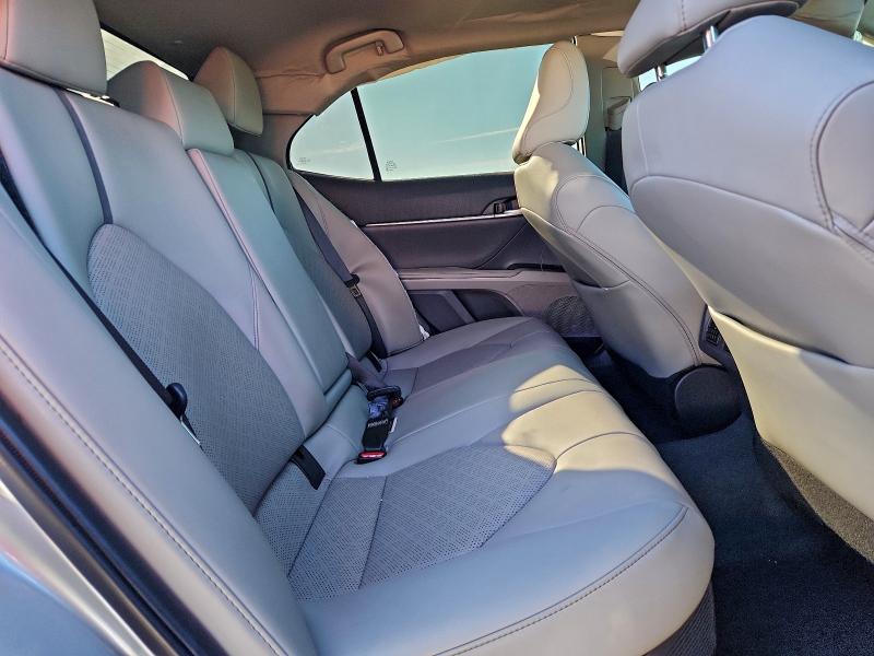 Фото 10 - TOYOTA CAMRY