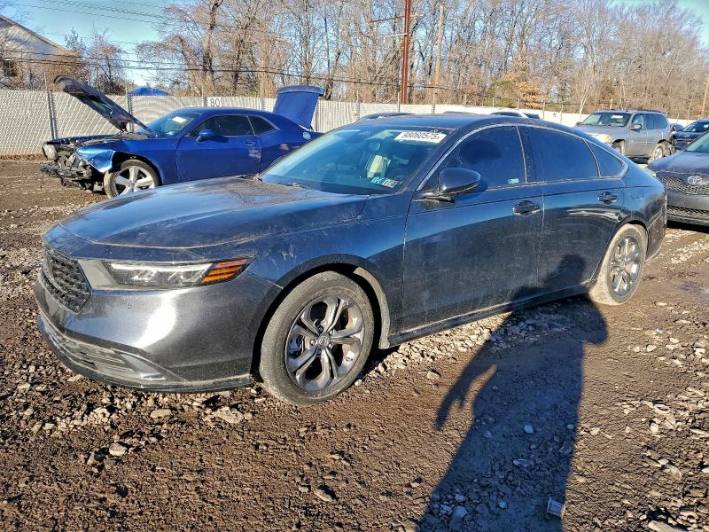 Фото 1 - HONDA ACCORD