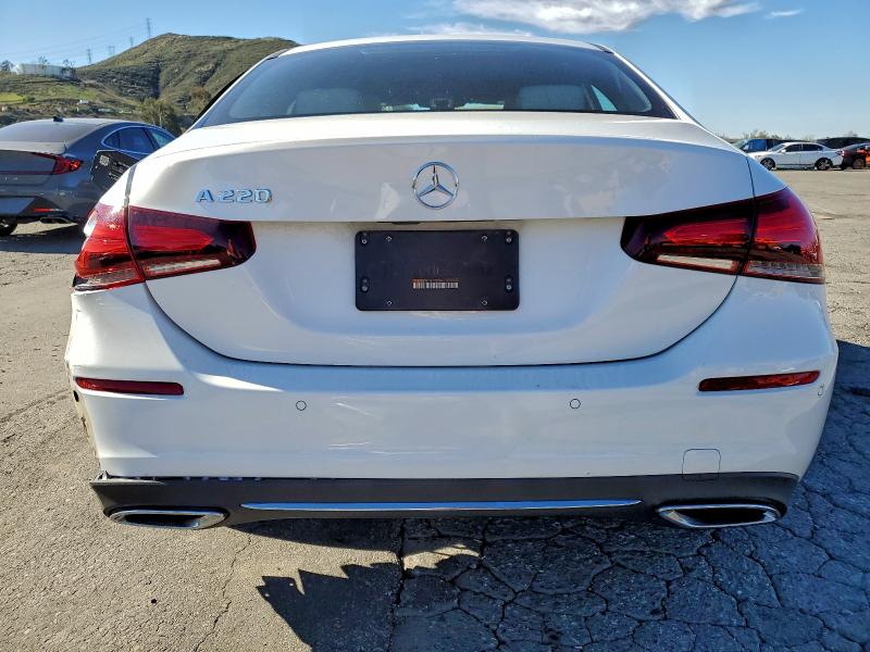 MERCEDES-BENZ A-CLASS 2021 VIN W1K3G4EB0MJ301206