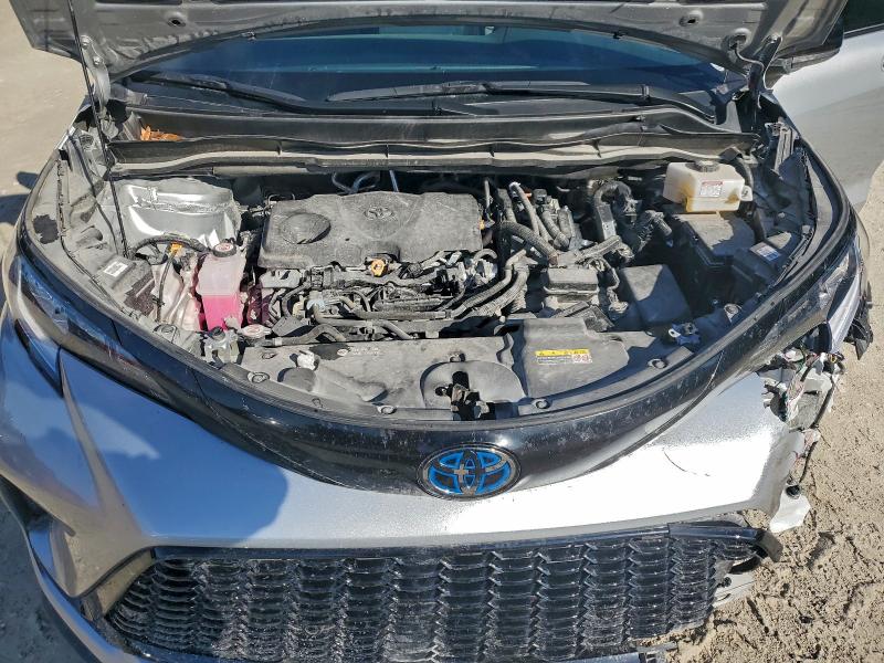 Фото 12 - TOYOTA SIENNA