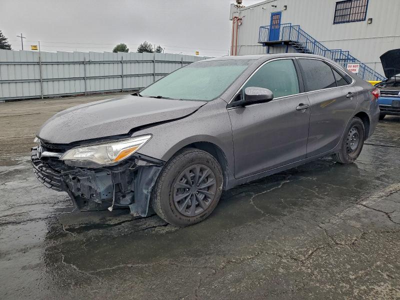 Фото 1 - TOYOTA CAMRY