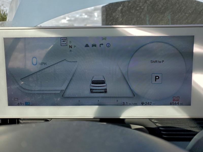 Фото 9 - HYUNDAI IONIQ