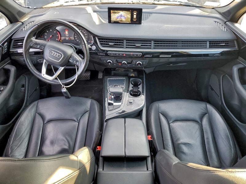 Фото 8 - AUDI Q7