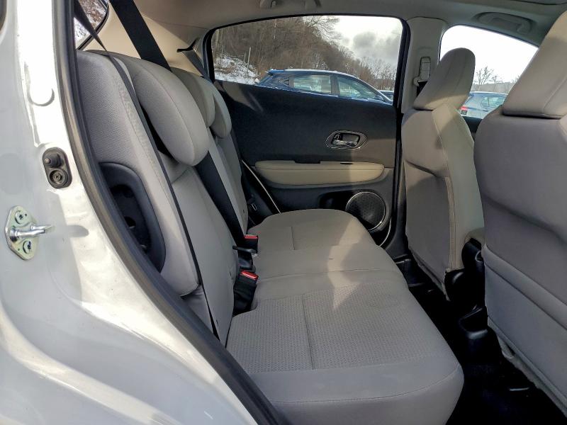 Фото 10 - HONDA HR-V