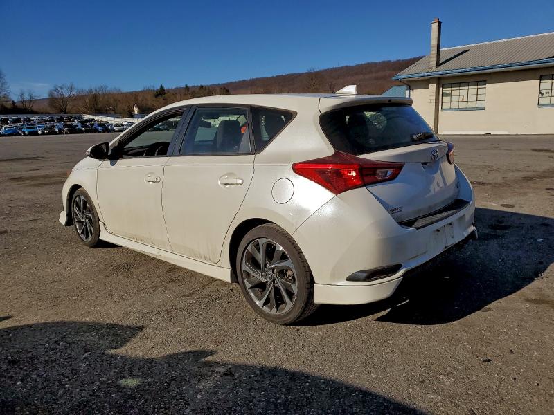 Фото 2 - TOYOTA COROLLA