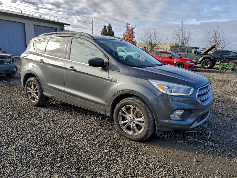 Фото 4 - FORD ESCAPE