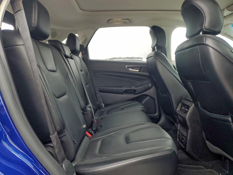 Фото 11 - FORD EDGE