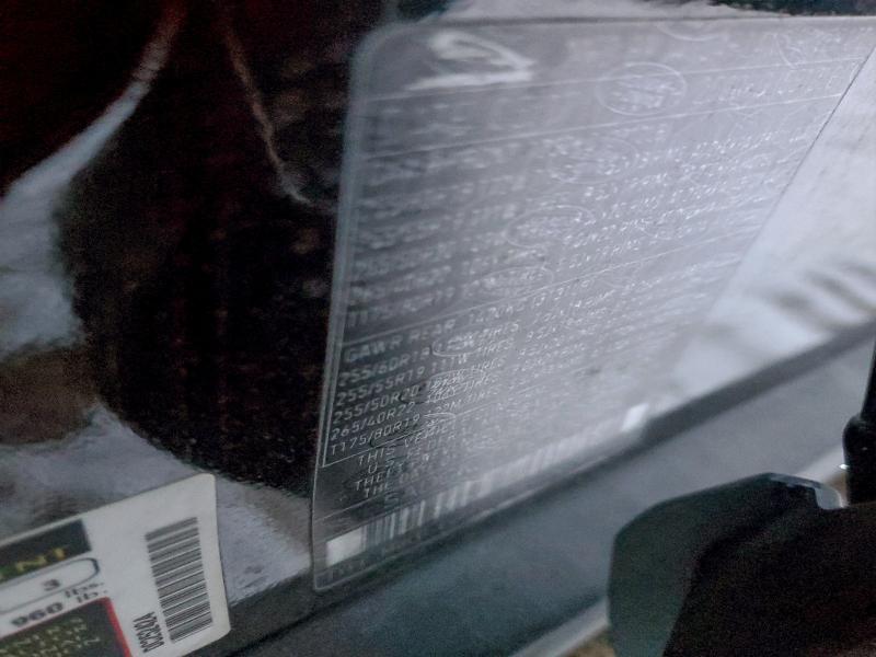 Фото 12 - JAGUAR F-PACE