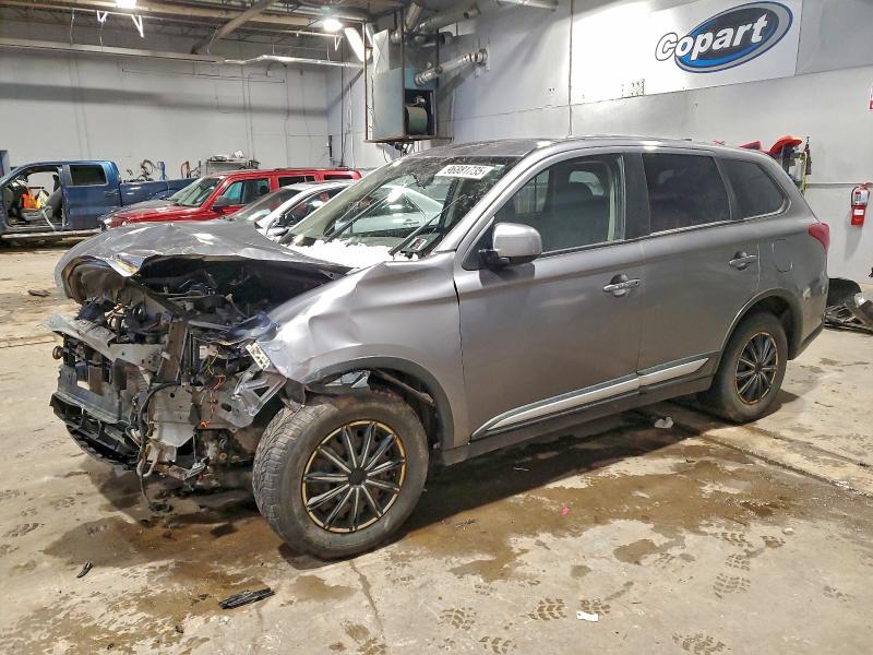 Фото 1 - MITSUBISHI OUTLANDER