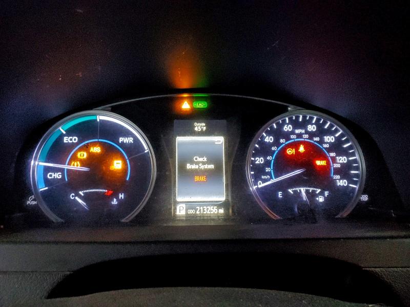 Фото 9 - TOYOTA CAMRY