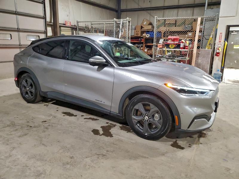 Фото 4 - FORD MUSTANG