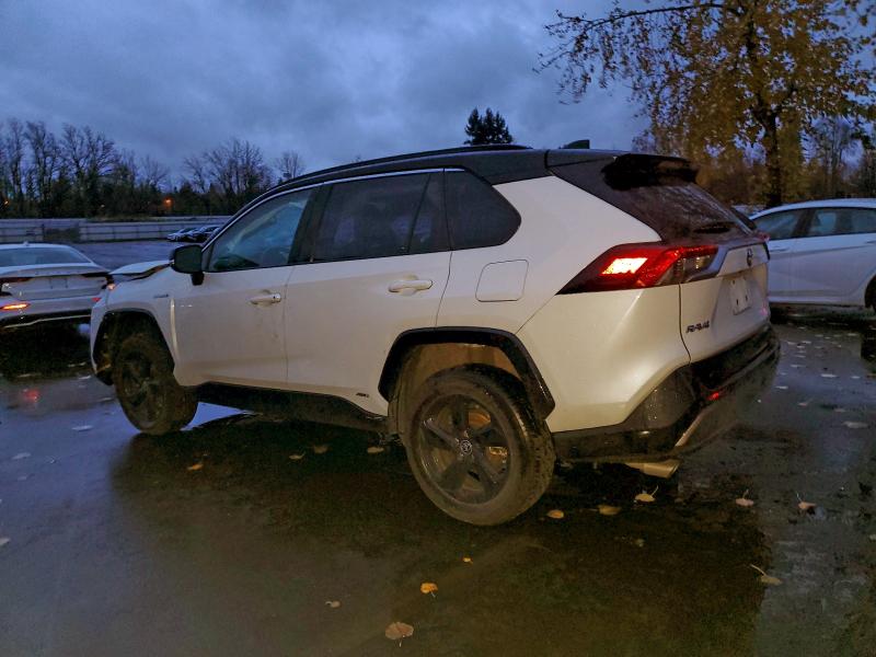 Фото 2 - TOYOTA RAV4