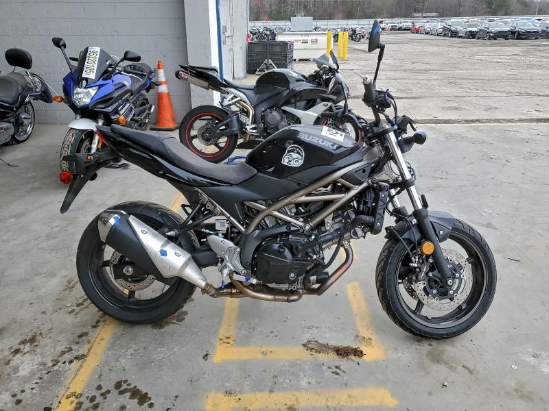 SUZUKI SV650 2022