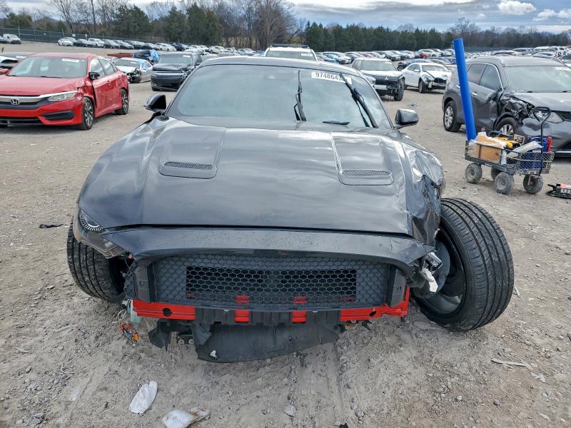 Фото 5 - FORD MUSTANG