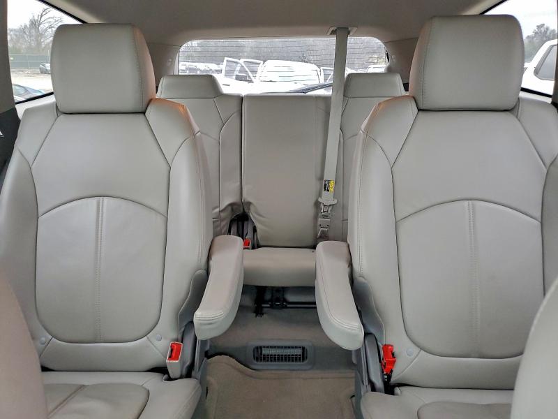 Фото 10 - CHEVROLET TRAVERSE